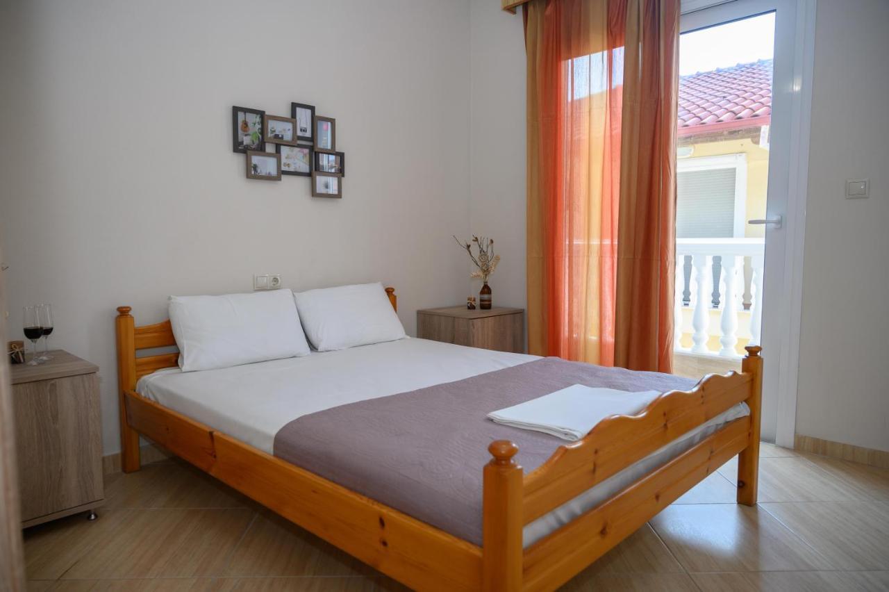 Anastasios Room'S Olympiaki Akti Bagian luar foto